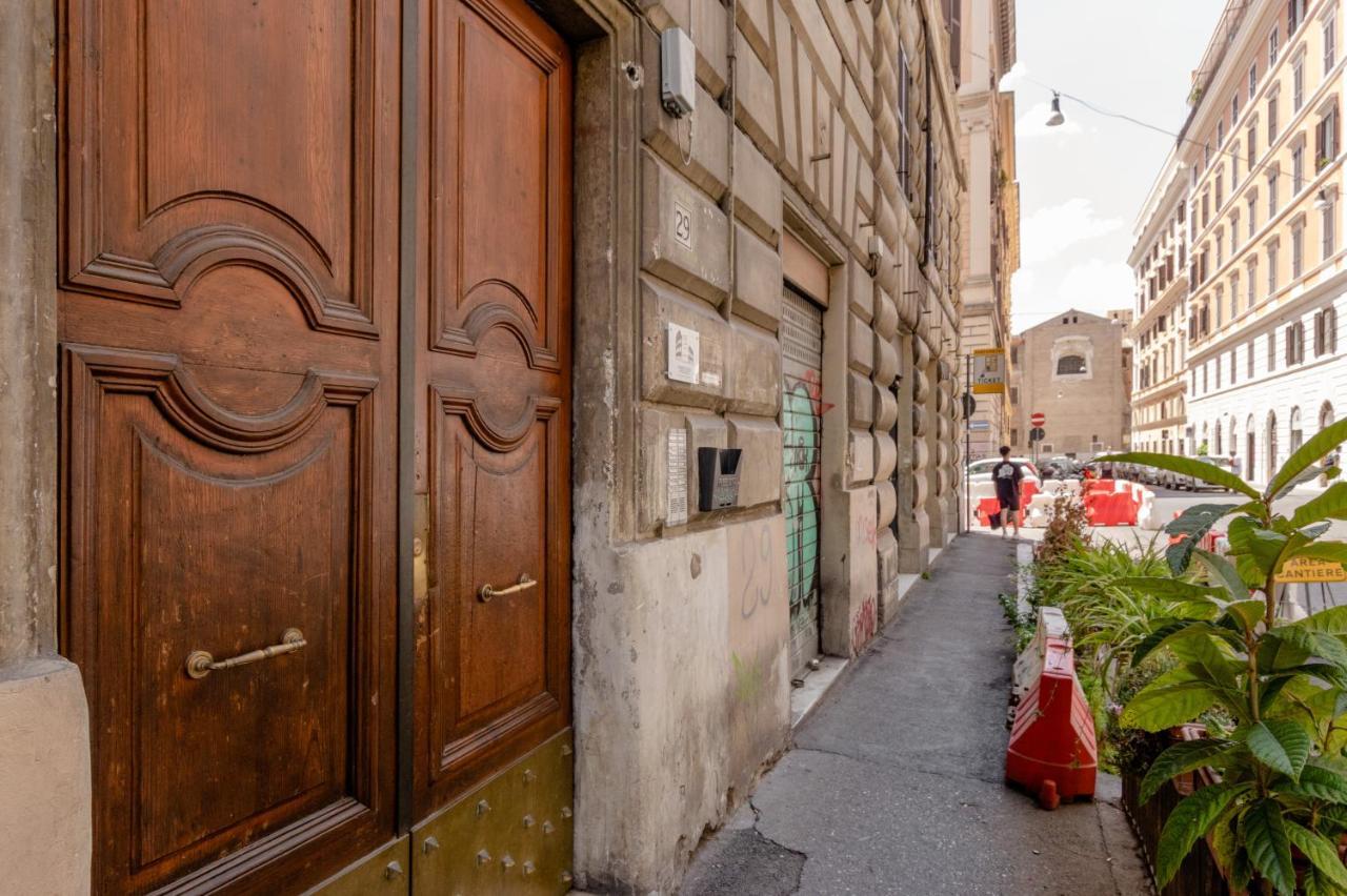 4-Bdr Apt Among Colosseum&Termini 10-People Lägenhet Rom Exteriör bild